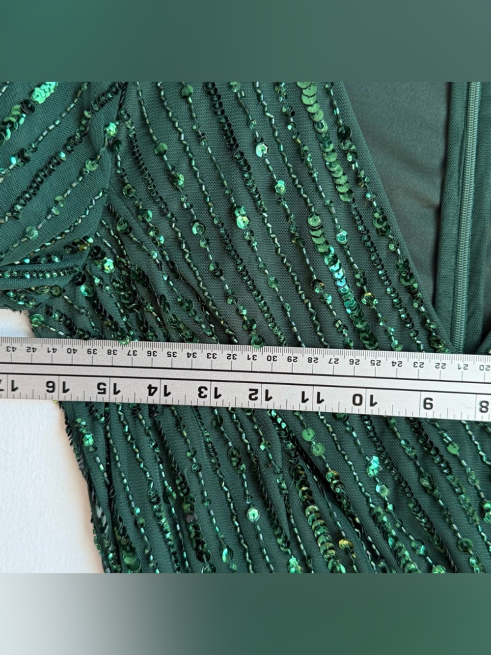 Mac Duggal Deep Green Beaded Long-Sleeve Evening Gown Size 6 New - Picture 12 of 14